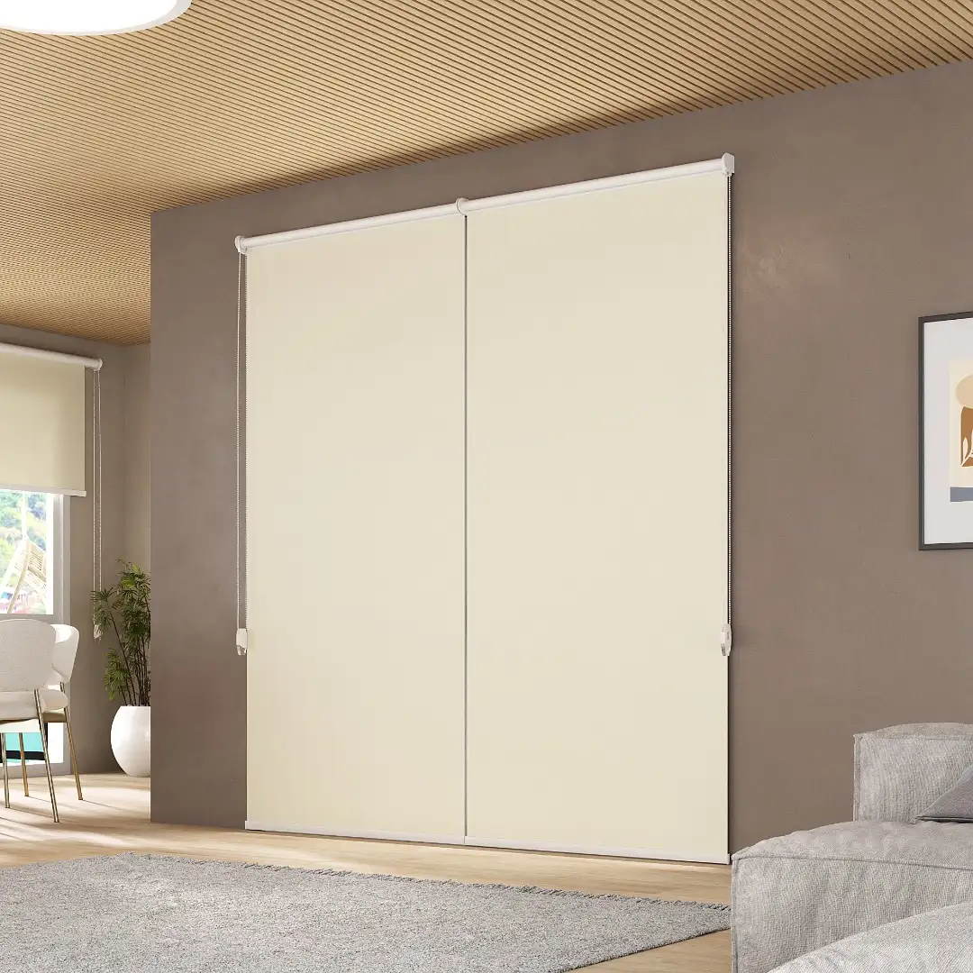 Persiana rolô blackout bege lisa