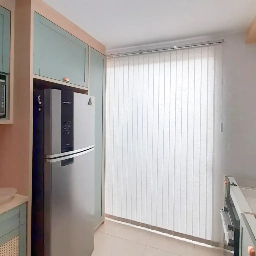 Persiana vertical nápoles branca L 1,80 x 1,20 A