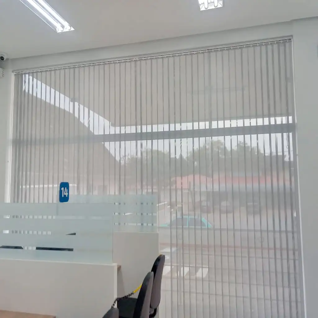 Persiana vertical tela solar cinza L 0,75 x 2,40 A